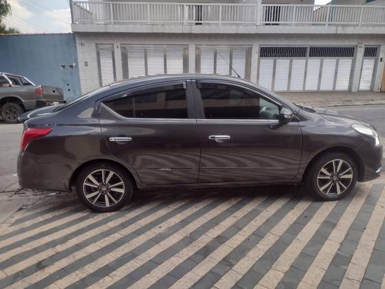 NISSAN VERSA 1.6 16V FLEXSTART UNIQUE 4P XTRONIC